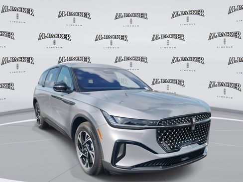 New 2025 Lincoln Nautilus Premier w/ Jet Appearance Package image 7