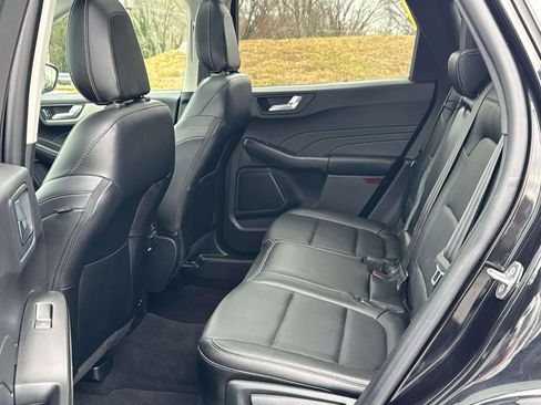 Used 2022 Ford Escape SEL image 28