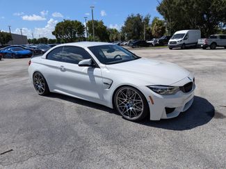 Used 2018 BMW M4 Convertible RWD video 1