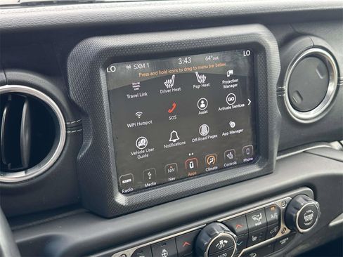 Used 2018 Jeep Wrangler Unlimited Sahara image 29