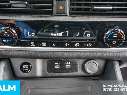 Used 2025 Nissan Rogue SV FWD image 39