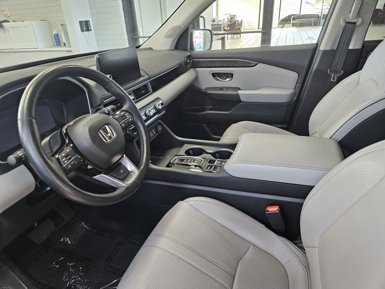 Used 2024 Honda Pilot Elite image 8