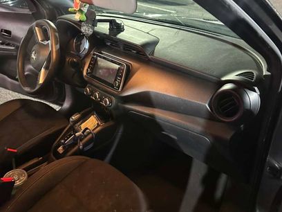 Used 2020 Nissan Kicks S