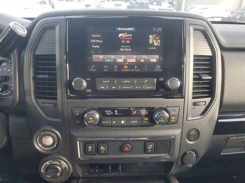 Used 2024 Nissan Titan SV w/ SV Convenience Package AWD/4WD image 21