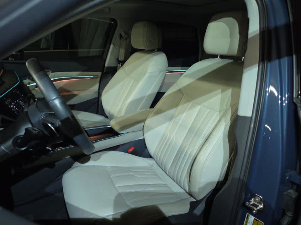 Used 2024 Audi Q8 e-tron Premium Plus w/ Prestige Package AWD/4WD image 8