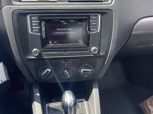 Used 2018 Volkswagen Jetta S FWD image 11