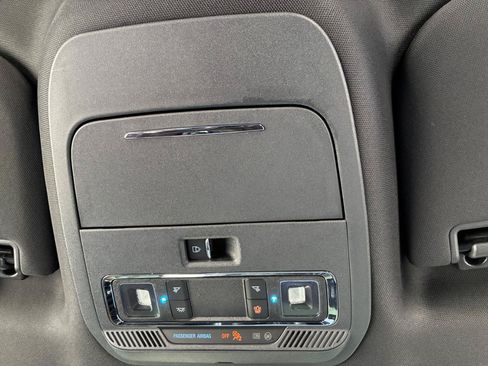 Used 2022 Ford F150 Lariat AWD/4WD image 12