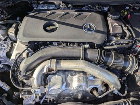 Certified 2025 Mercedes-Benz GLA 250 GLA 250 image 21