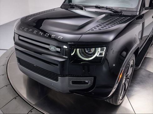 Used 2024 Land Rover Defender 130 Outbound image 9