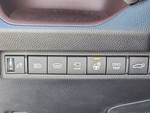 Used 2023 Toyota RAV4 Limited image 28