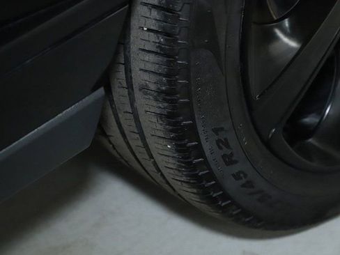 Used 2020 Land Rover Range Rover HSE image 37