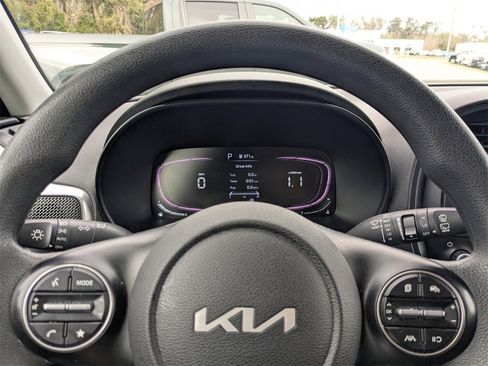 Used 2023 Kia Soul LX w/ Option Group 015 image 27