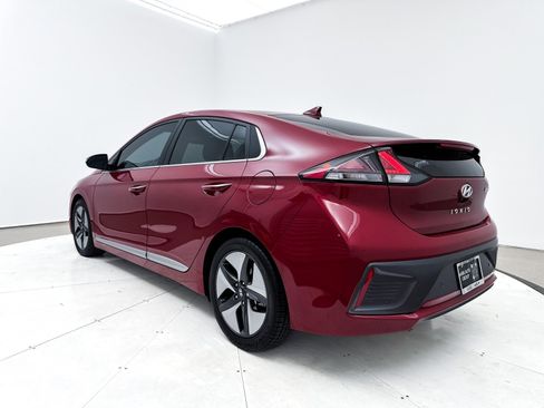 Used 2021 Hyundai Ioniq Limited image 17
