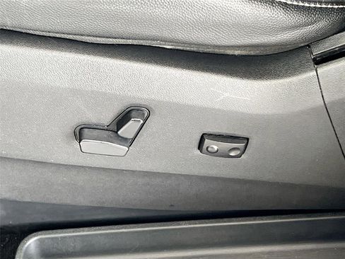 Used 2017 Dodge Grand Caravan SXT FWD image 20