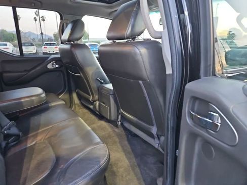 Used 2014 Nissan Frontier PRO-4X w/ Pro-4x Luxury Package image 17