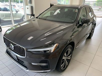 Certified 2022 Volvo XC60 B5 Inscription w/ Climate Package