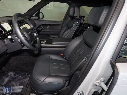 Used 2023 Land Rover Range Rover SV AWD/4WD image 14