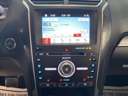 Used 2018 Ford Explorer Sport image 28