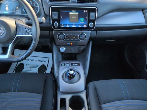 Used 2024 Nissan Leaf S image 15
