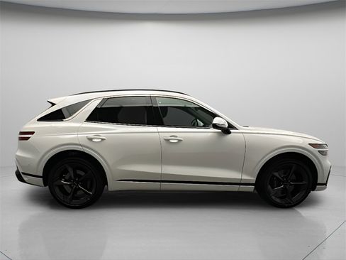 New 2026 Genesis GV70 2.5T Sport Prestige image 8