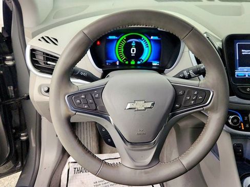Used 2017 Chevrolet Volt LT w/ Comfort Package image 13