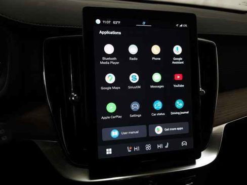 Certified 2025 Volvo XC90 B6 Plus image 22