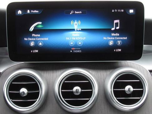 Used 2022 Mercedes-Benz GLC 300 4MATIC image 29