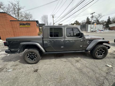 Used 2021 Jeep Gladiator Rubicon AWD/4WD image 2