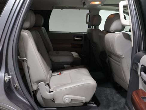 Used 2013 Toyota Sequoia Platinum AWD/4WD image 20