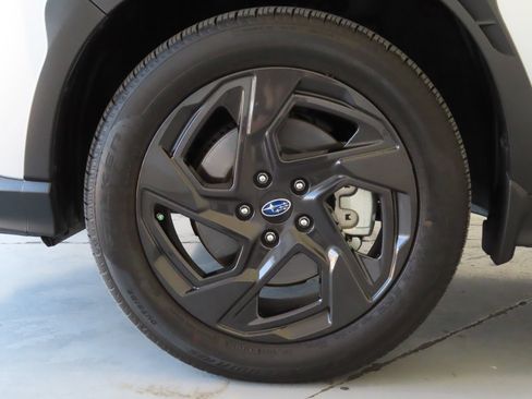 Used 2025 Subaru Crosstrek 2.5i Sport w/ Crosstrek Mirror Package AWD/4WD image 27