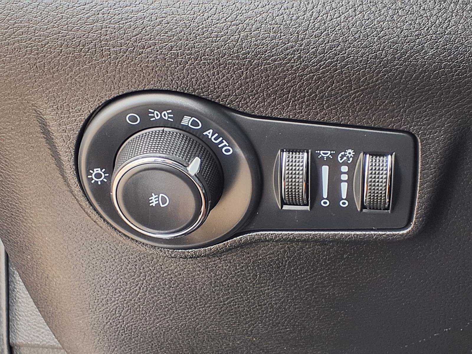 Used 2023 Jeep Compass High Altitude AWD/4WD image 25