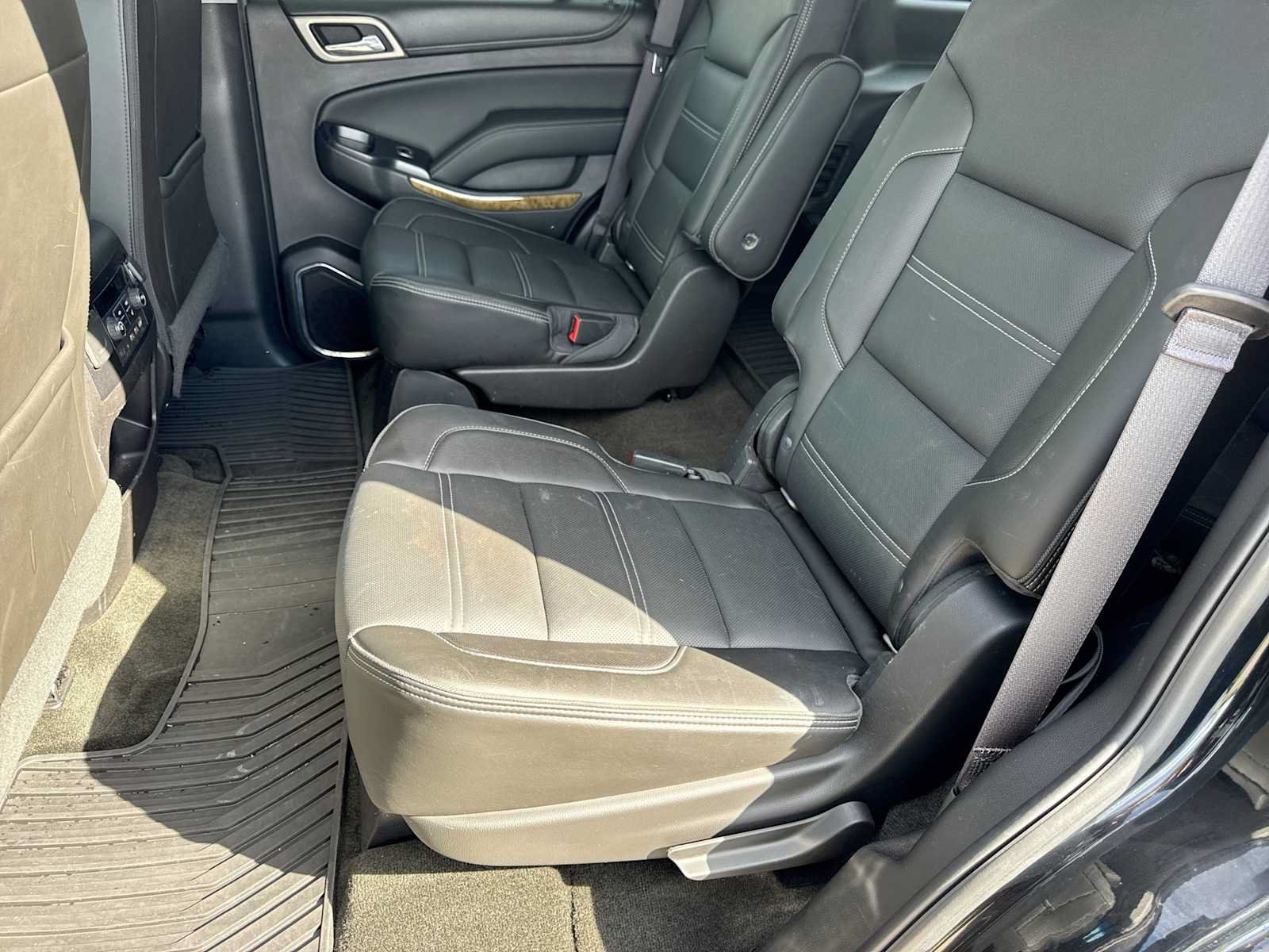 Used 2017 GMC Yukon Denali AWD/4WD image 20