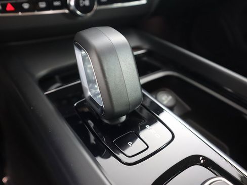 Used 2023 Volvo XC60 B5 Plus w/ Climate Package image 55