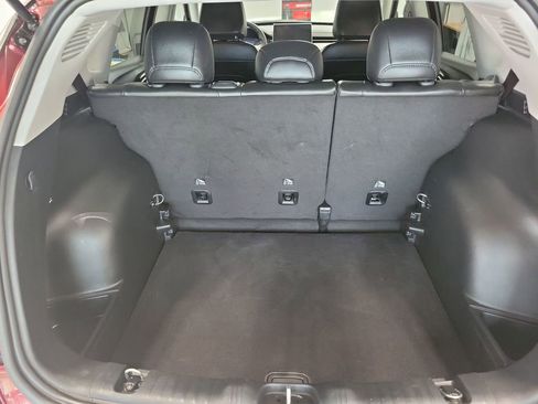 Used 2022 Jeep Compass Limited image 14