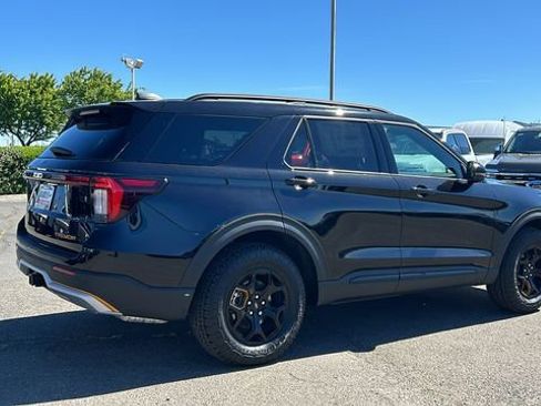 New 2026 Ford Explorer Tremor w/ Tremor Ultimate Package AWD/4WD image 3