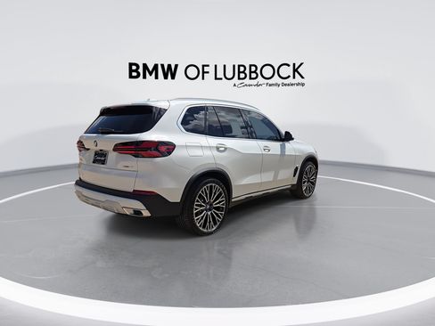 New 2026 BMW X5 xDrive40i w/ Climate Comfort Package AWD/4WD image 8