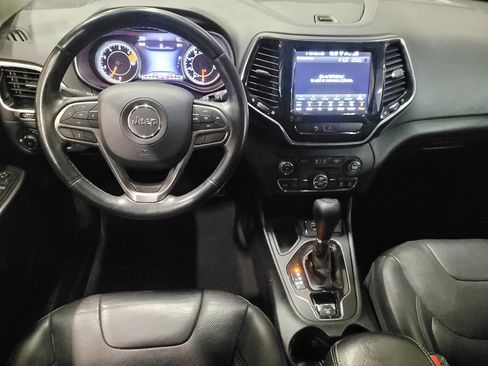 Used 2019 Jeep Cherokee Limited FWD image 22