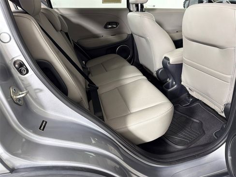 Used 2018 Honda HR-V EX-L image 17