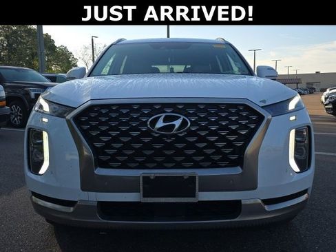 Used 2022 Hyundai Palisade Calligraphy w/ Winter Package image 2