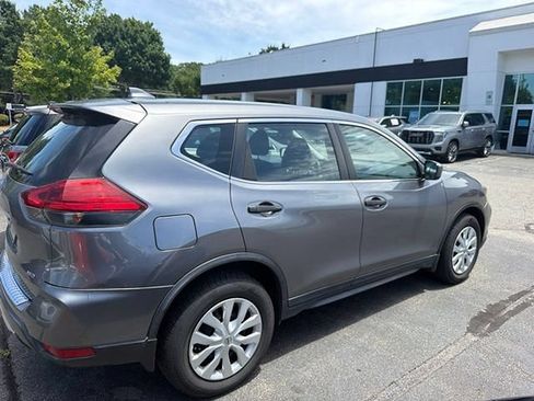 Used 2017 Nissan Rogue S AWD/4WD image 5