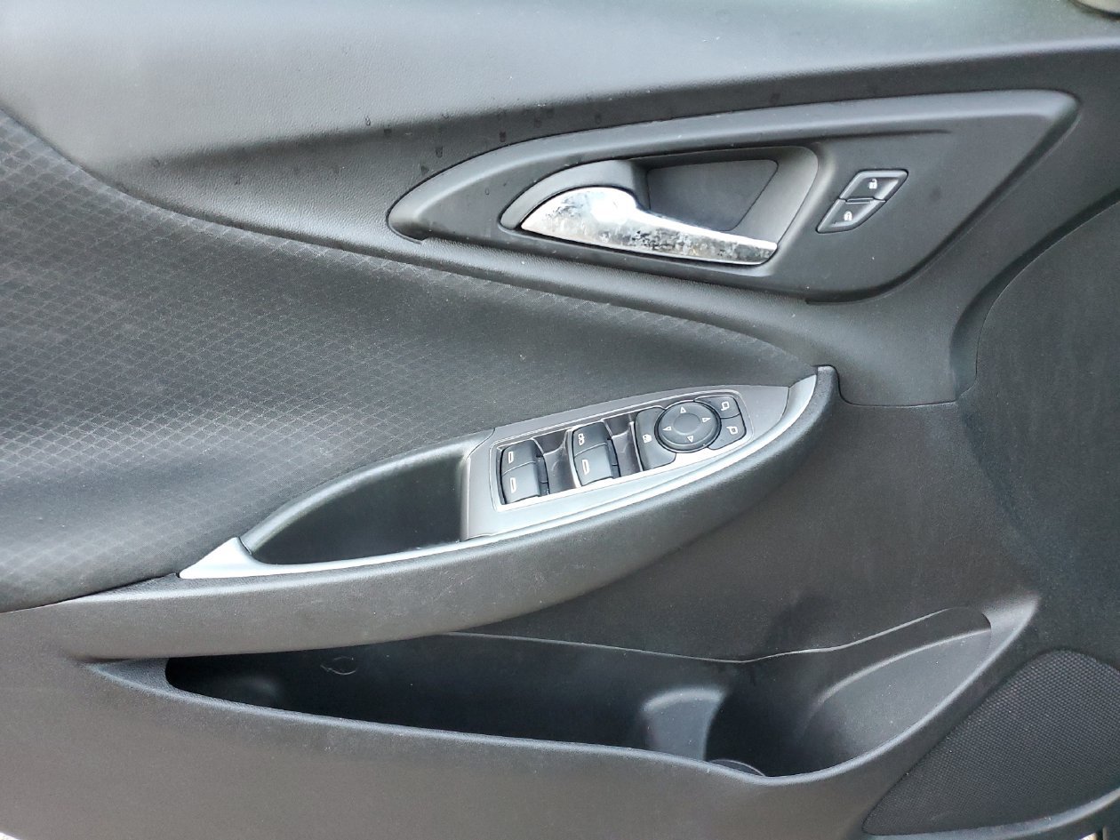 Used 2025 Chevrolet Malibu LT FWD image 17
