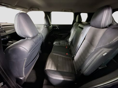 Used 2022 Mitsubishi Outlander SE AWD/4WD image 25