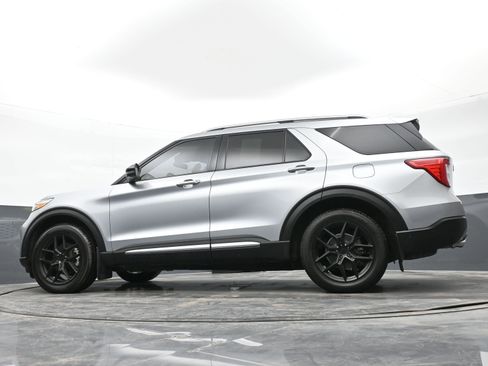 Used 2020 Ford Explorer Platinum w/ Premium Technology Package image 44