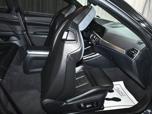 Used 2023 BMW M4 Competition w/ Executive Package image 67