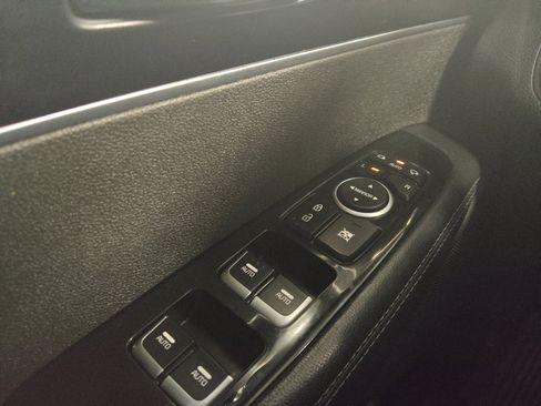 Used 2017 Kia Sorento SX AWD/4WD image 27