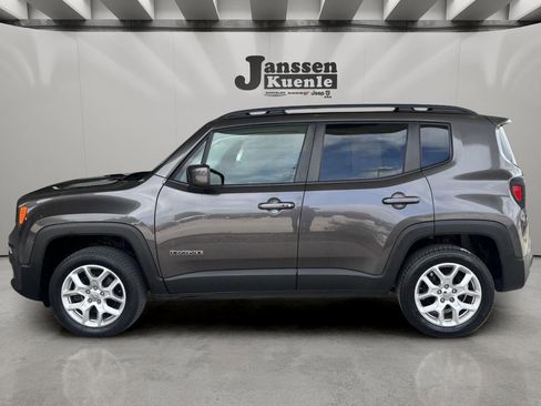 Used 2017 Jeep Renegade Latitude w/ Cold Weather Group AWD/4WD image 1