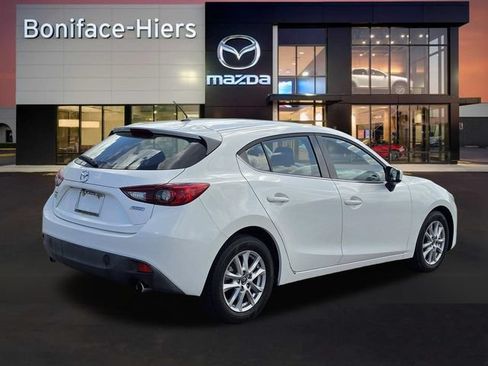 Used 2016 MAZDA MAZDA3 i Sport w/ Preferred Equipment Package FWD image 4