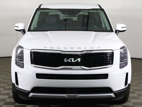 Used 2022 Kia Telluride LX FWD image 11