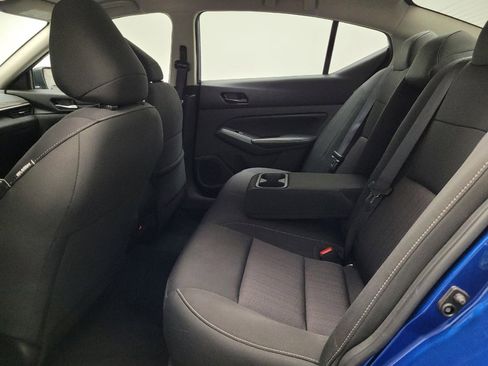 Used 2025 Nissan Altima 2.5 SV FWD image 18