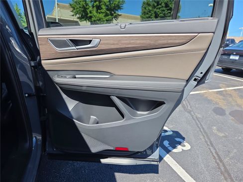 New 2026 Volkswagen Atlas SEL AWD/4WD image 28